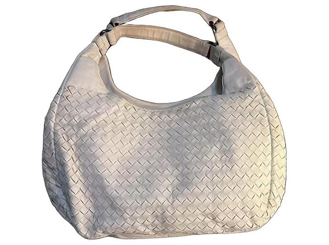 Bolsa Bottega Veneta de couro trançado branco