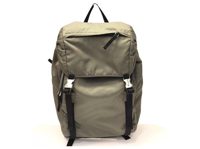 Sac à dos en nylon Prada en vert kaki