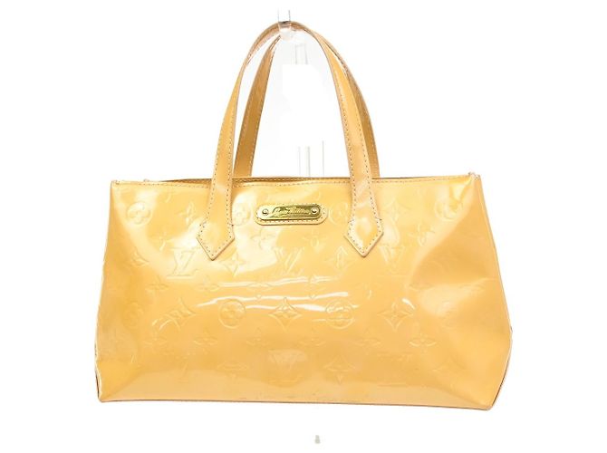 Louis Vuitton Wilshire Monogram Vernis PM Beige