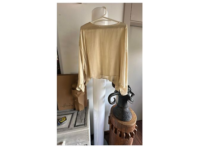 Autre Marque Cremefarbene Seidenbluse mit Samt-Details Roh