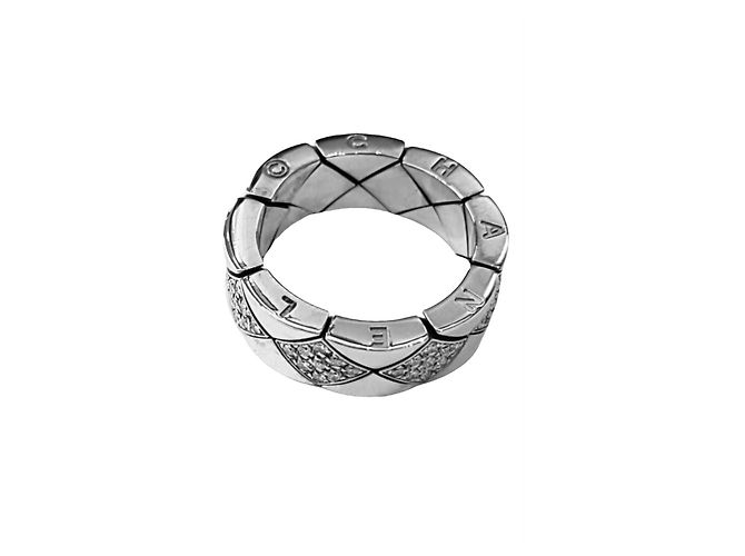 Anillo Chanel Coco Crush en Oro Blanco y Diamantes