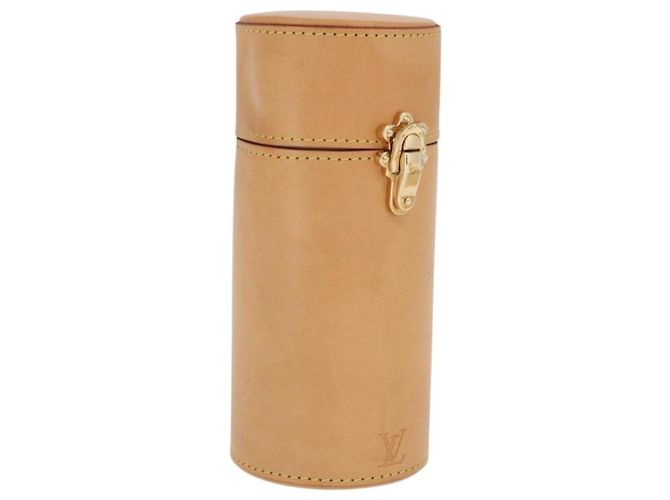 LOUIS VUITTON Estuche de Viaje Nomad Beige LV Auth 169583V