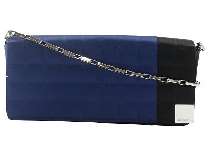 Sac à épaule Chocolat de CHANEL Bleu