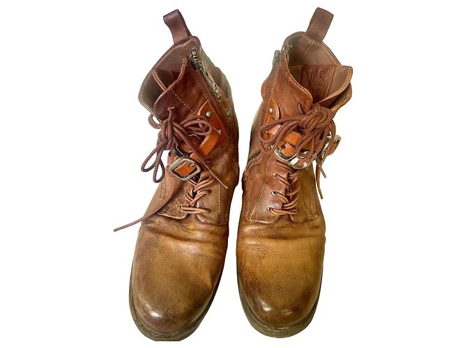Botas Ash AS 98 em couro marrom