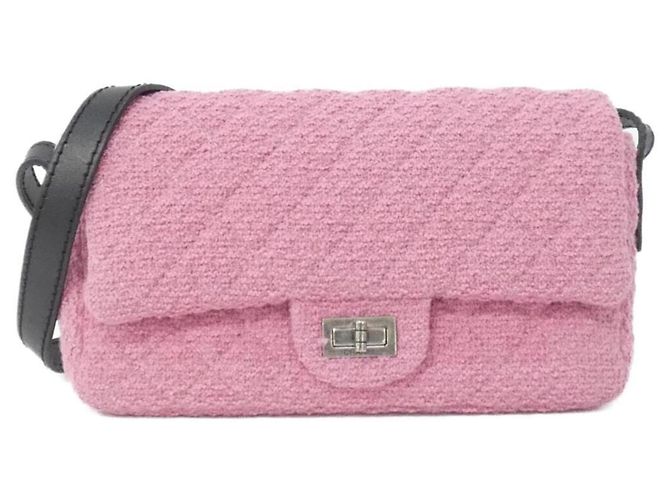 Bolsa de ombro em tweed rosa Chanel 47691