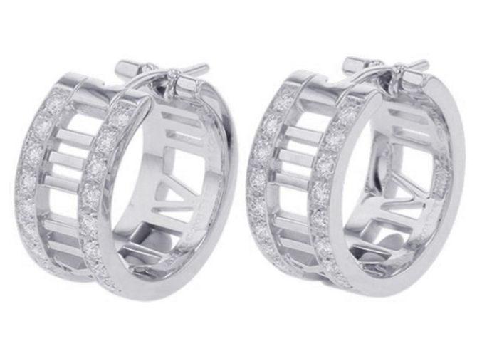 Pendientes de aro con diamantes Atlas de Tiffany & Co.