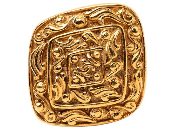 Timeless Broche Coco Mark de Chanel Dorado