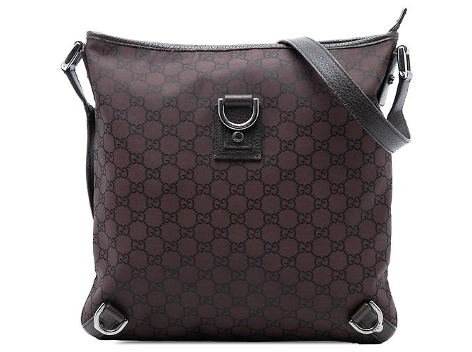 Bolsa transversal Gucci em nylon GG marrom Abbey D Ring