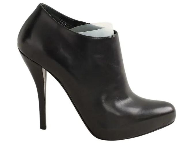Dior Botas de cuero negro