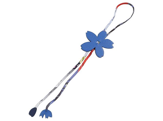 Charm per borsa Hermès Petit H Sakura Taurillon Clemence Blu