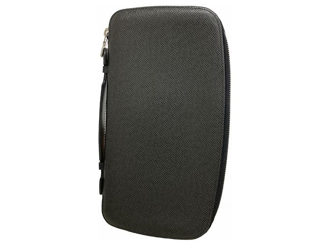 Louis Vuitton Taiga Organizer Long Wallet Grey