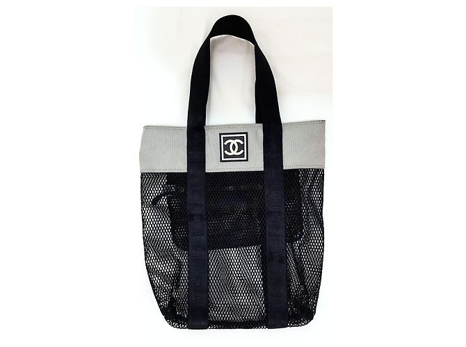 Coco rain Chanel borsa a spalla linea Sport nera in rete Nero