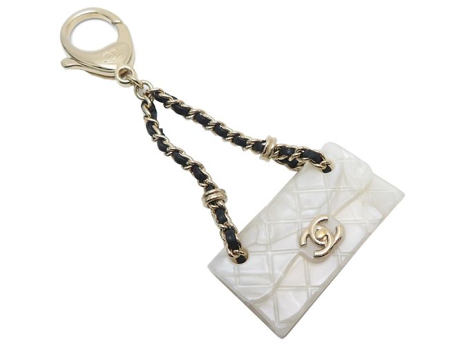 Charm per Borsa Chanel Matelassé in Bianco