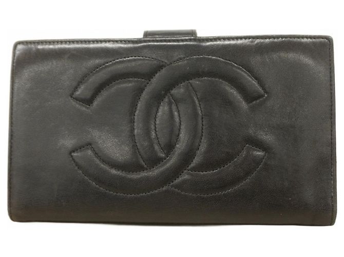 Timeless Cartera larga de cordero negro Chanel