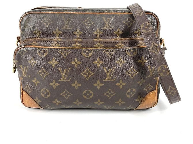 Sac à épaule Monogram Nile de Louis Vuitton Marron Monogramme
