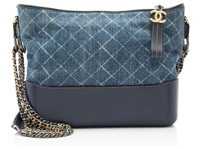 Chanel Gabrielle Medium Hobo in pelle di vitello invecchiata Blu