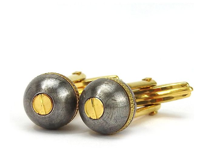 Alfred Dunhill Abotoaduras de metal Dunhill