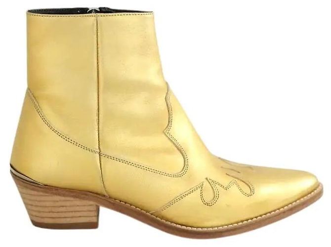 Valentine Gauthier Goldene Westernstiefel
