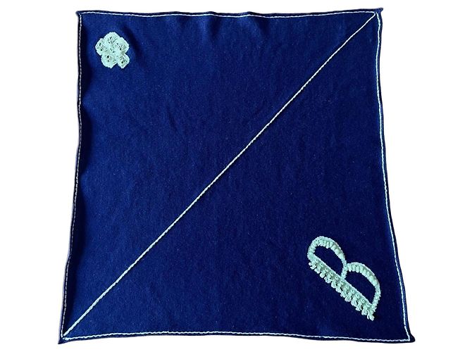 Barrie Marine und Mandelgrüner Schal oder Bandana Marineblau Hellgrün