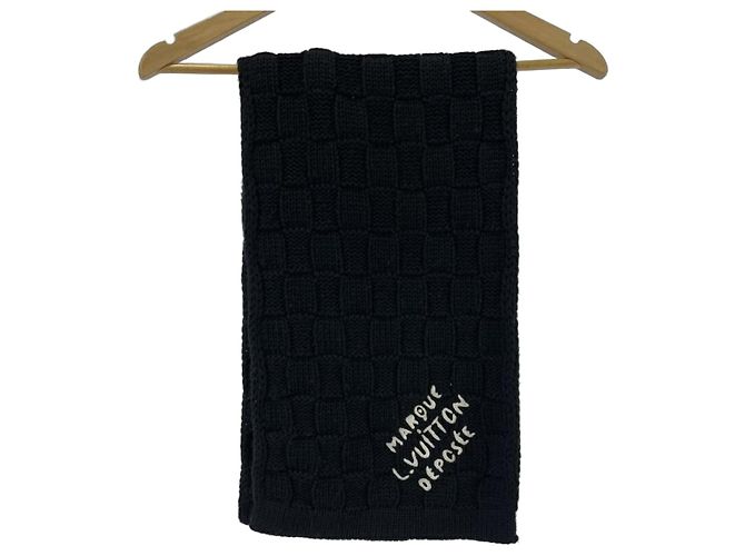 Louis Vuitton Damier Heritage Snug Scarf Black