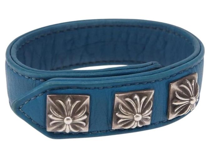 Pulseira com 3 botões e 2 snaps Pyramid Cross da Chrome Hearts