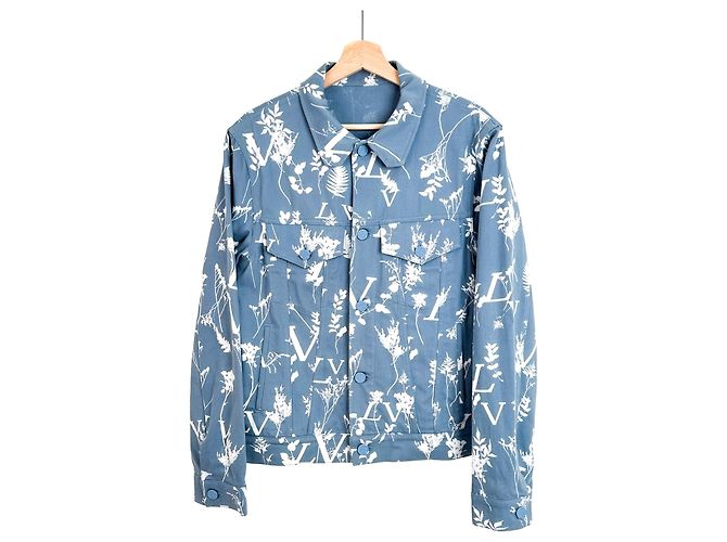 Louis Vuitton Herren Denim Truckerjacke mit Multi-Logo DNA Leaf Blau