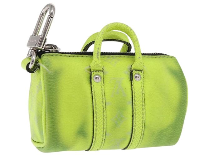 LOUIS VUITTON Taigalama Llavero Mini Keepall Charm Amarillo M01048 Auth 171192
