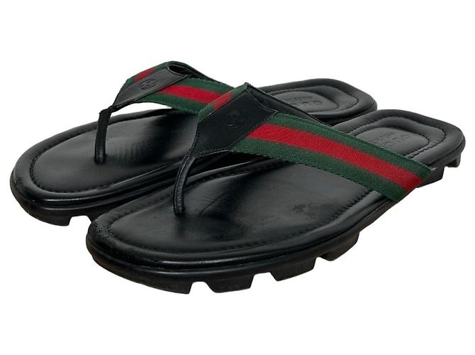 Sandálias Gucci de couro preto com faixa Web Vermelho Verde