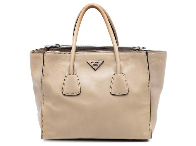 Double Bolsa Prada em couro glace marrom com alças duplas e dois bolsos Bege