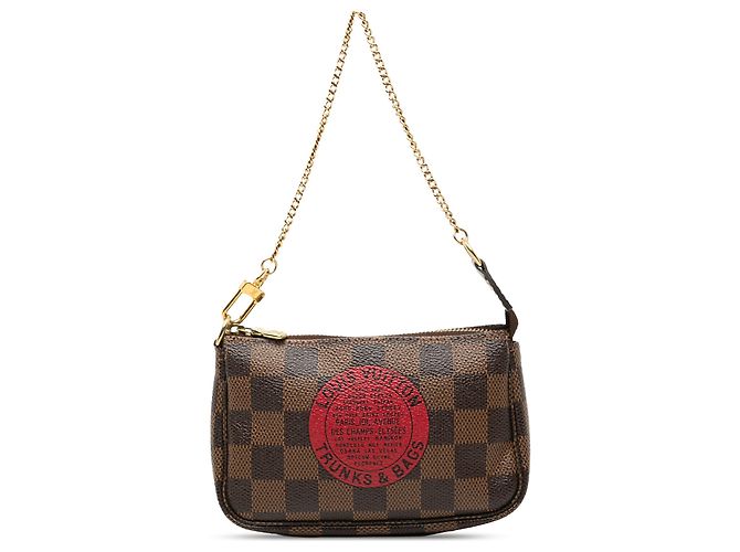 Mini Pochette Accessoires Louis Vuitton em Damier Ébène Marrom