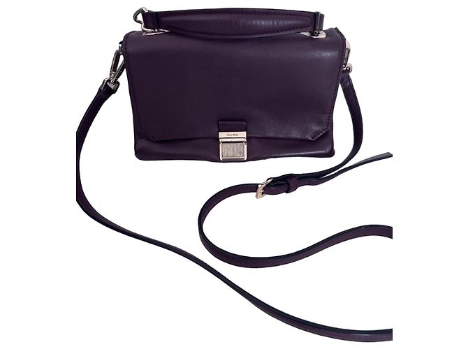 Bolsa de couro Miu Miu em roxo