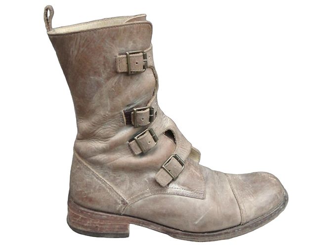 Autre Marque Botas Mosquitos em couro bege