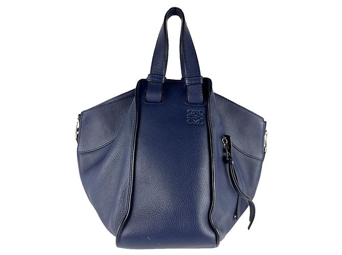 Bolsa de couro Hammock Loewe na cor azul marinho