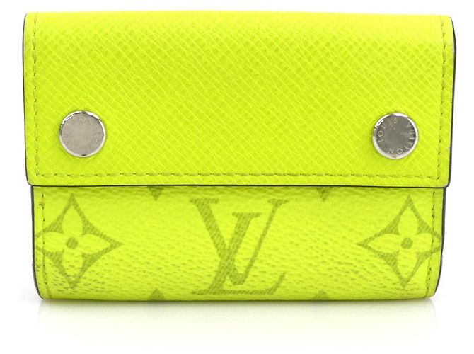 Louis Vuitton Taiga Lama Discovery Tri-fold Wallet Green Yellow