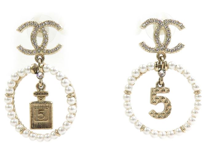 Chanel Metallohrringe mit Kunstperlen Weiß Golden