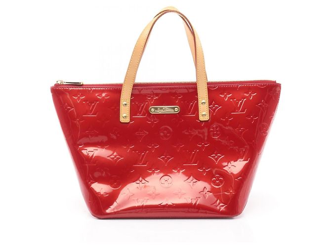 Bolso Bellevue PM de Louis Vuitton Roja