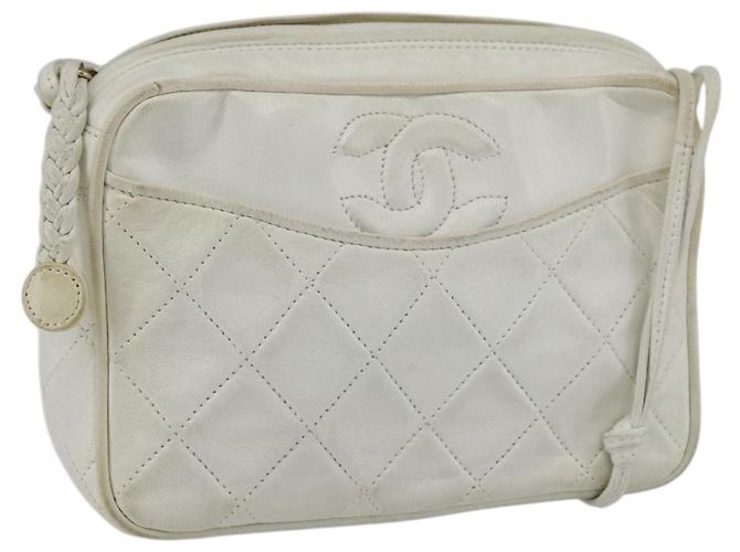 CHANEL Borsa a Spalla Matelassé Pelle Bianca Oro CC Auth BA10848 Bianco D'oro