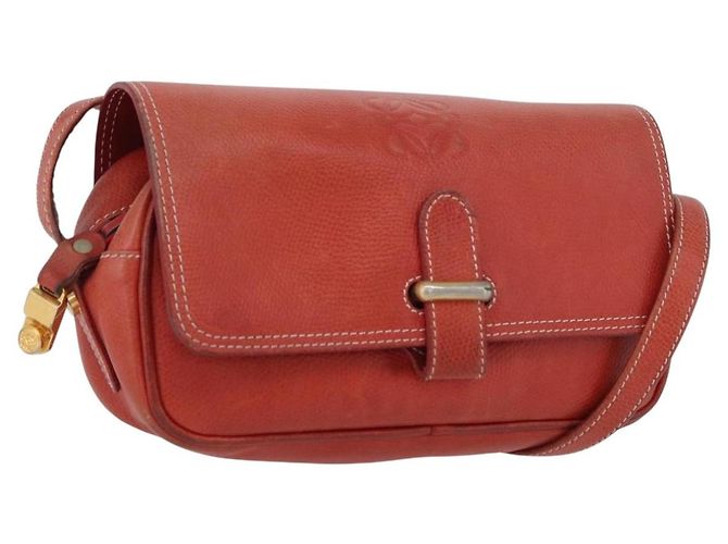 Borsa a Spalla LOEWE in Pelle Rossa e Oro Auth ep13468 Rosso D'oro