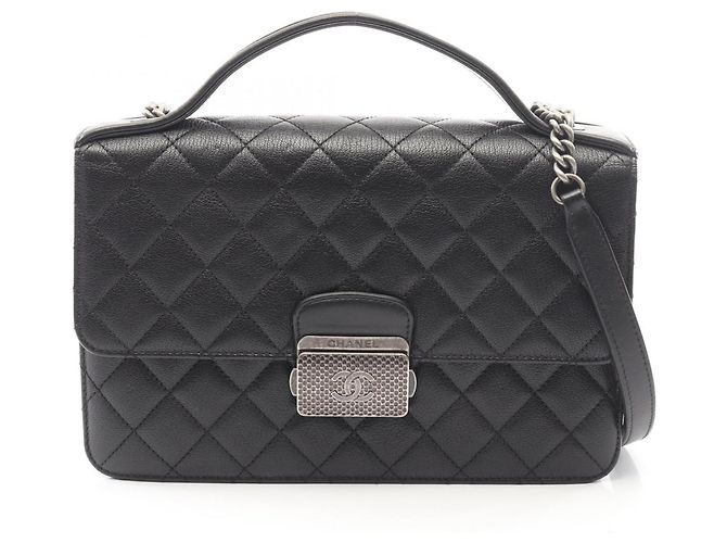Borsa a Spalla Matelassé CC Università Chanel Nero