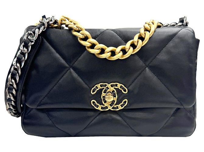 Borsa Chanel 19 in agnello nero