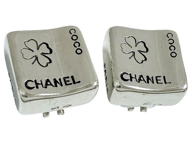 Orecchini quadrati a cubo da donna Chanel in argento