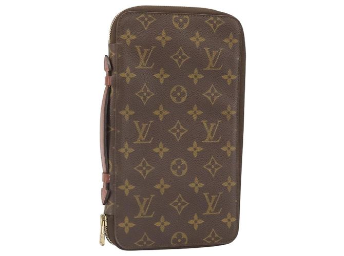 LOUIS VUITTON Monogram Poche Escapade Estojo de Viagem M60113 LV Auth am10772 Monograma