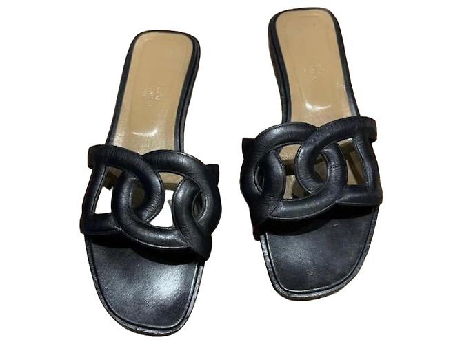 Hermès Aloha Sandals Black Leather