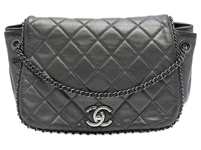 Chanel Pequena Bolsa Acordeão Encadeada em Couro de Bezerro Cinza