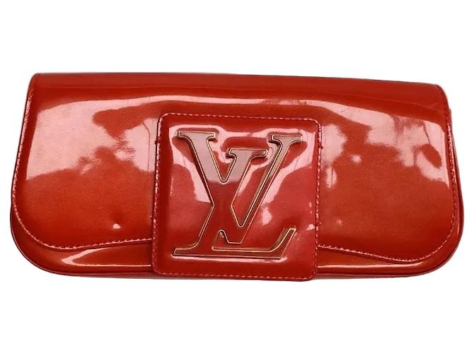 Louis Vuitton Rote Lack-Clutch Sobe