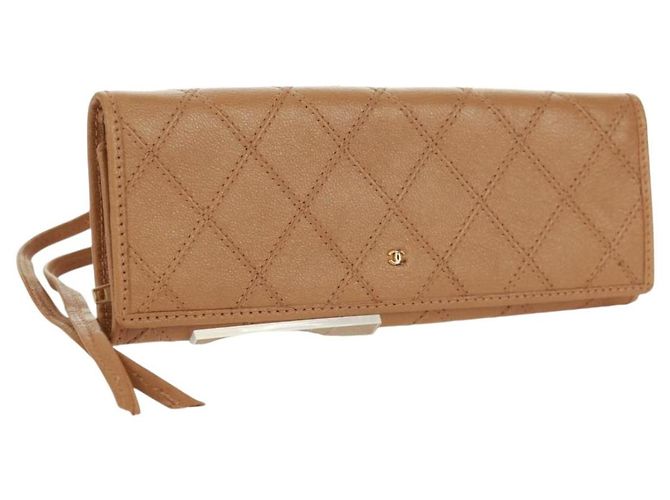 CHANEL Bicolore Accessory Pouch Leather Beige CC Auth 173133V