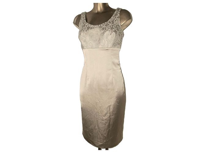 Autre Marque Champagner Spitzen- und Satin-Kleid Beige