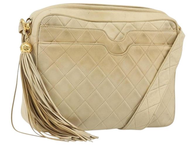 Bolsa de ombro de couro matelassé CHANEL com corrente bege ouro CC Auth 173120A Dourado