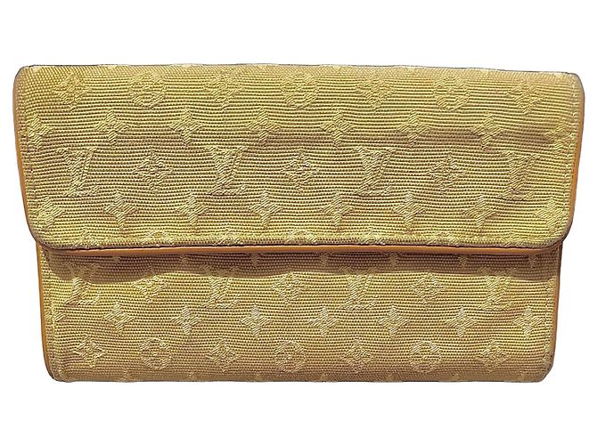 Cartera Louis Vuitton Monogram Amarillo