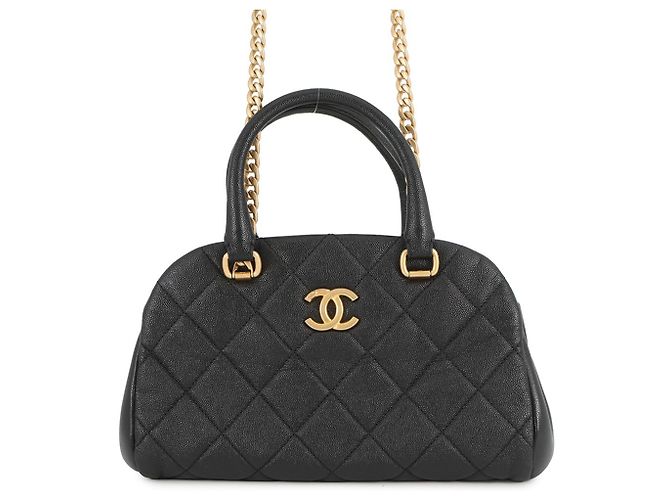 Borsa a spalla Chanel con marchio Coco, borsa da bowling matelassé, in pelle caviar, nera Nero